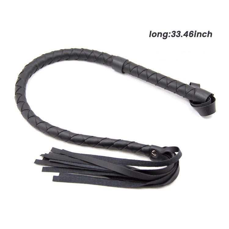 Látigo de cuero negro con borlas tachonadas – Látigo de bondage BDSM